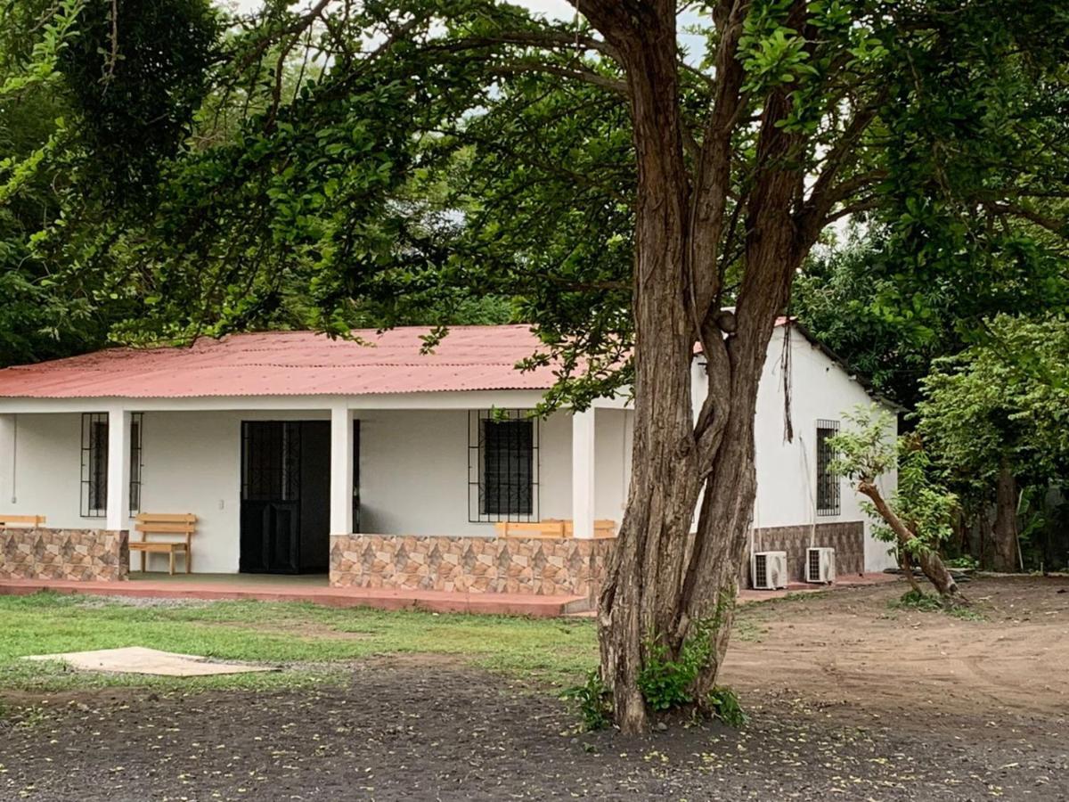 Hotel Chulamar, Piscina Y Restaurante Escuintla Eksteriør bilde